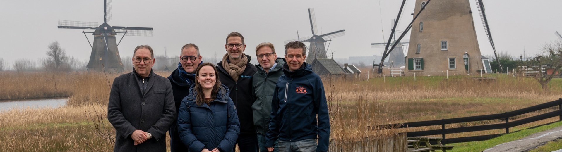 ondertekening_intentieverklaring_molensmooiste_x_werelderfgoed_kinderdijk_-_v.l.n.r._pjvs_ab_lh_pvd_jg_mv.jpg